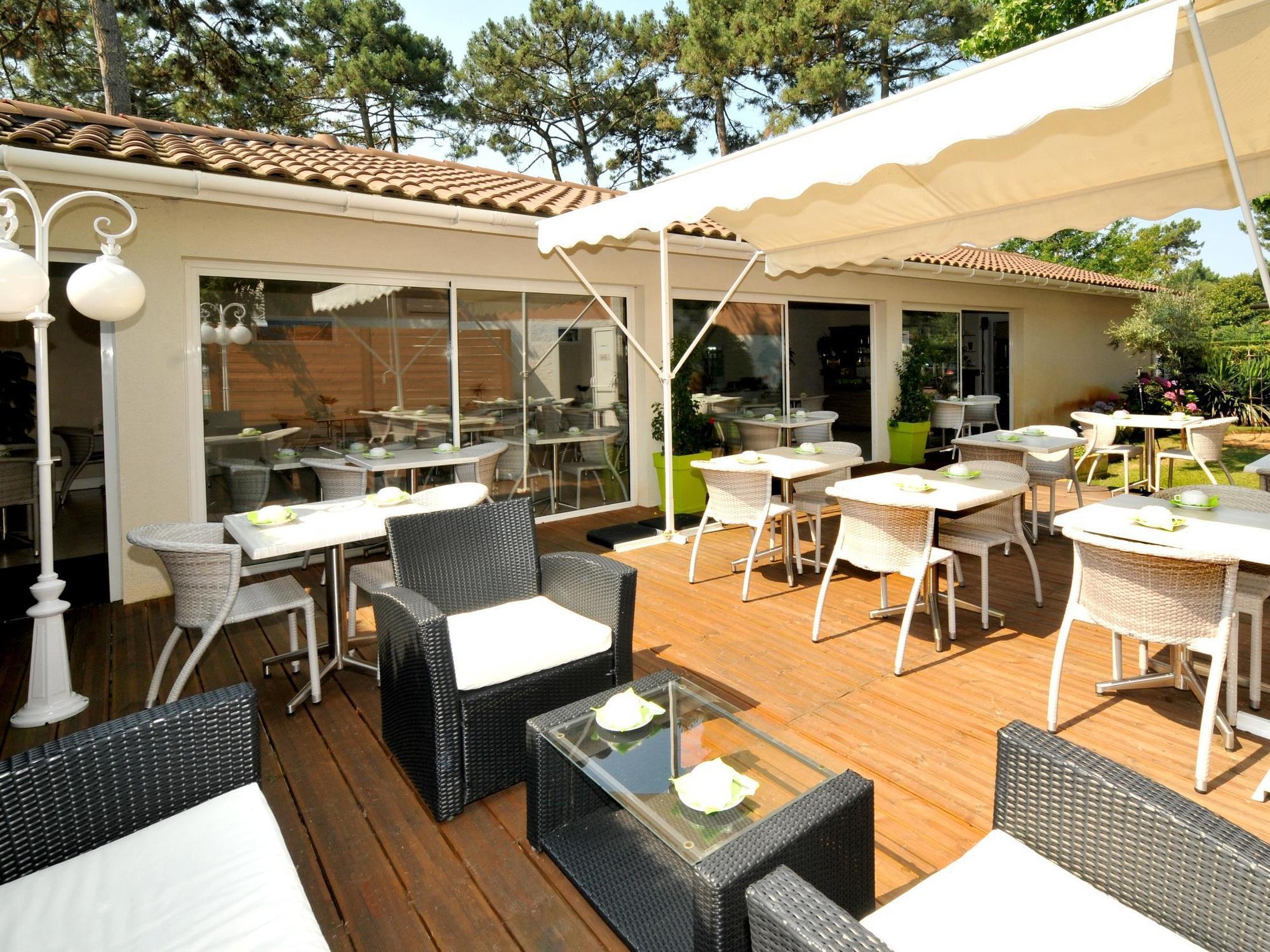 Hotel Restaurant La Forestiere Biscarrosse-Plage Exterior photo